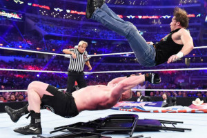 WrestleMania 32 - Lesnar vs Ambrose