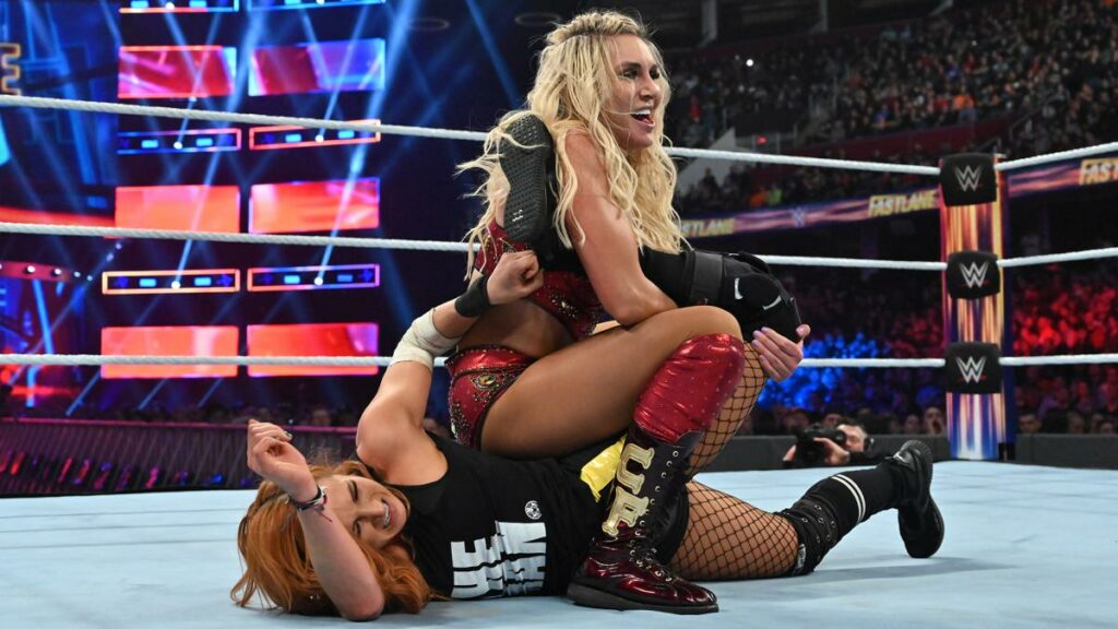Fastlane 2019 - Becky Lynch vs Charlotte Flair